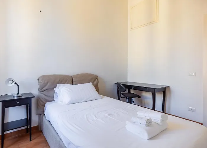 Emanuele Filiberto - Vivora Srl Apartament *